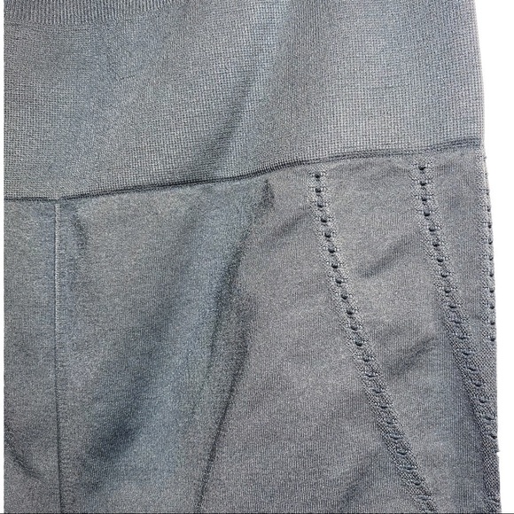 FABLETICS High Waist Seamless Dot Capri Leggings, Size Small - Picture 8 of 12